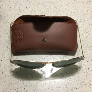 AUTHENTIC CLASSIC AVIATOR RAY BANS FOR SALE!